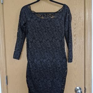 Off the shoulder black lace bodycon dress
